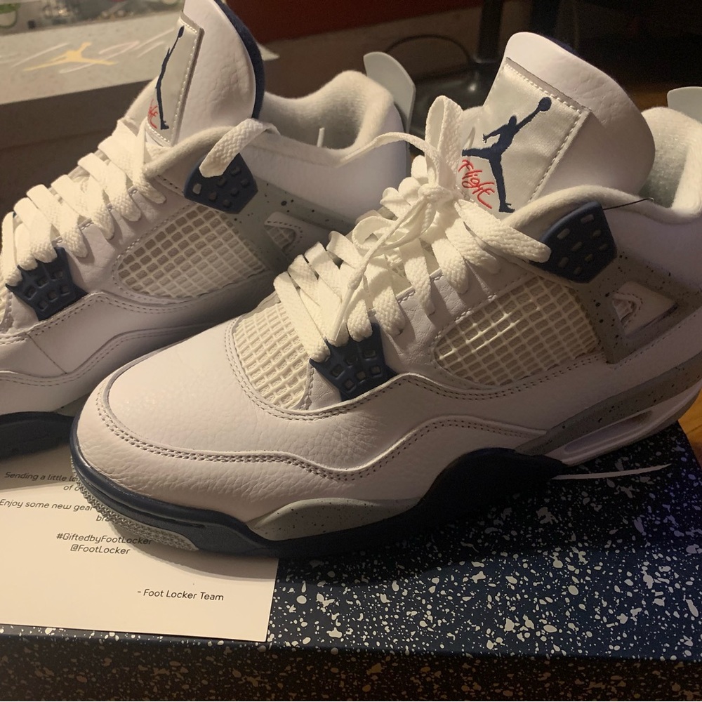 Jordan 4 Retro Midnight Blue SOLD